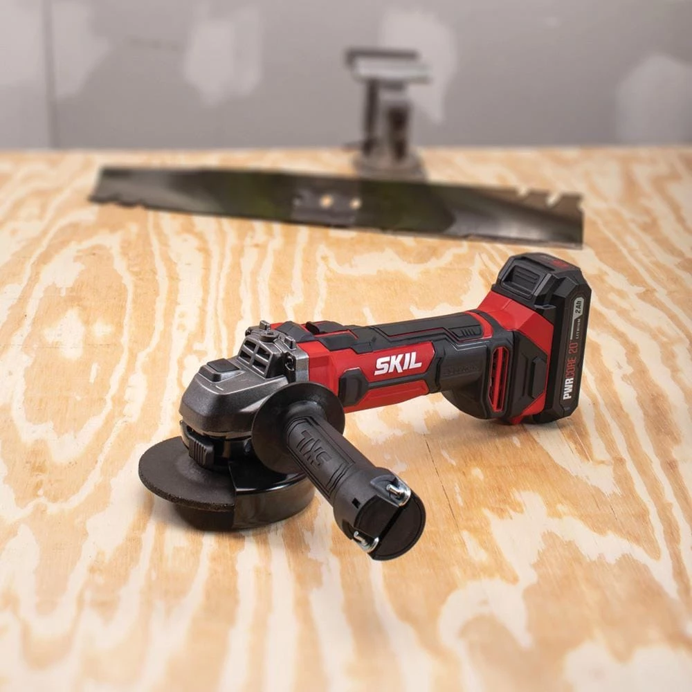 Brand new π― SKIL Angle Grinders PWR CORE 20 4.5-in 20-Volt Sliding Switch Cordless Angle Grinder (1-Battery and charger Included) π― - Image 2