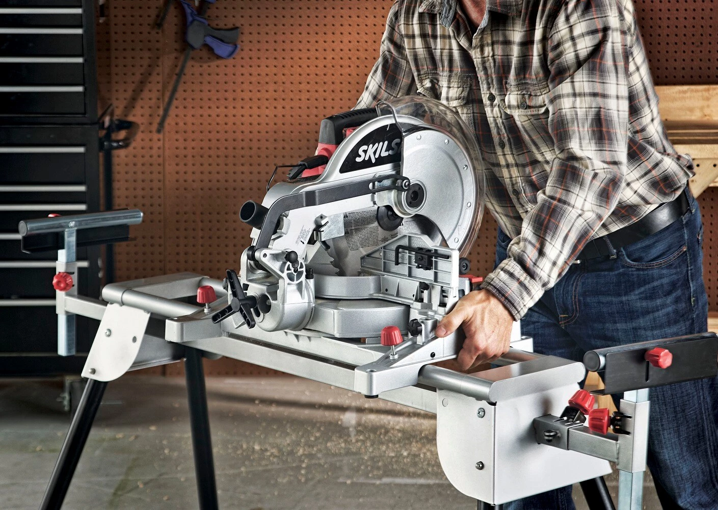 Outlet π SKIL Miter Saws 12-in 15 Amps Single Bevel Compound Corded Miter Saw β - Image 3